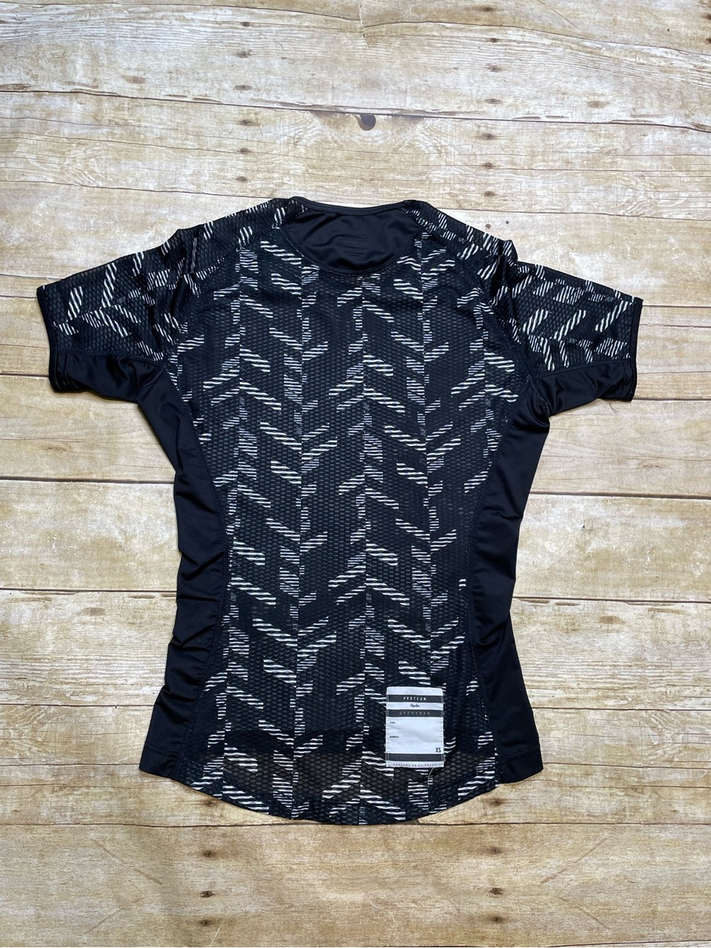 Rapha Women’s ProTeam Short Sleeve V-Neck Mesh Biking Shirt - Picture 2 of 8